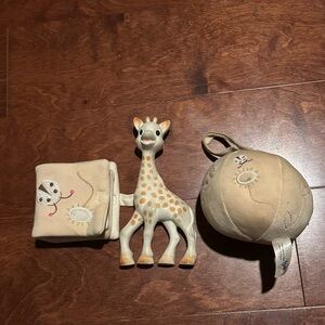Sophie the Giraffe Teether and Soft Toys Set